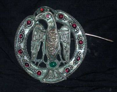 Adler - Pfauenfibel Detail