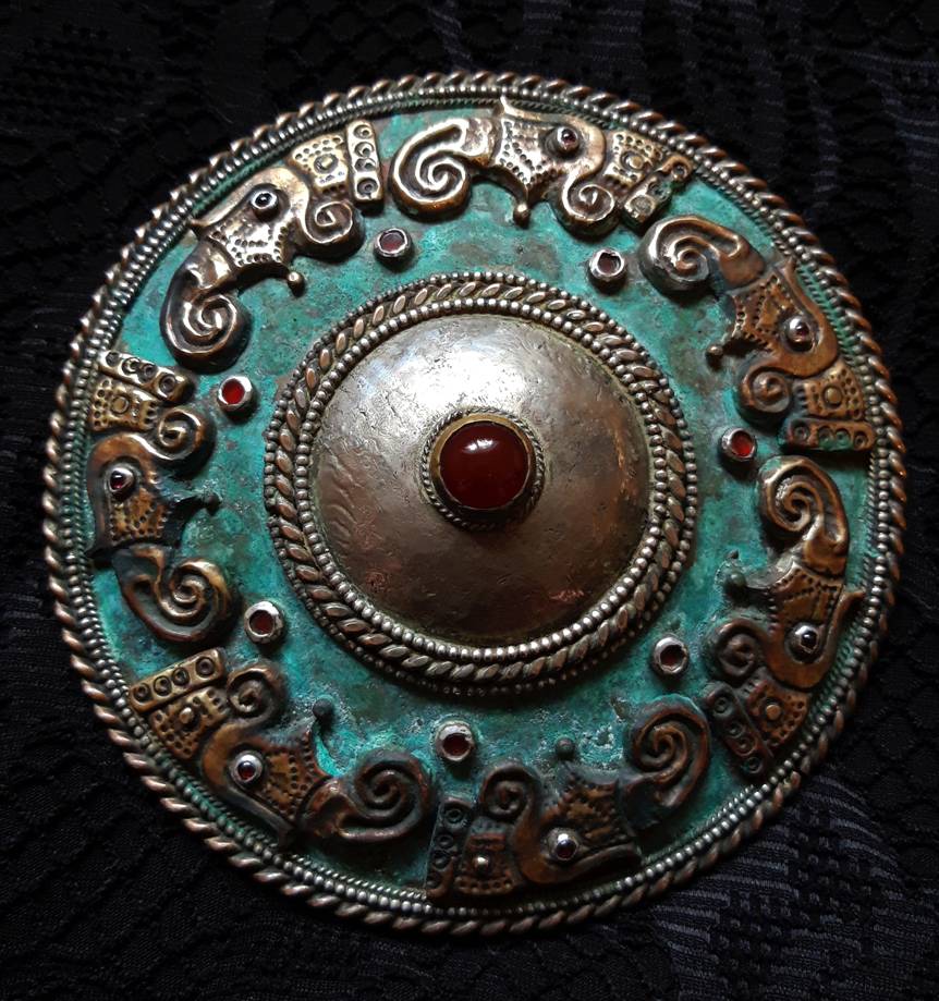 Wikinger inspirierte Rabenfibel